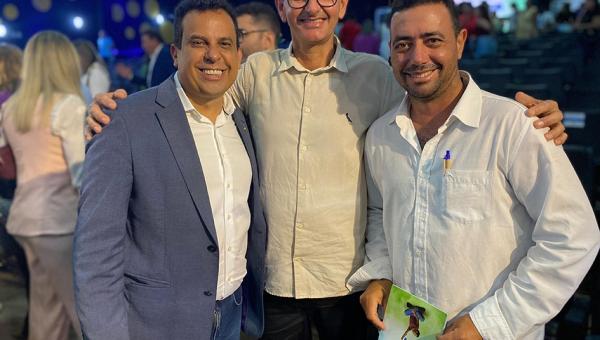 Presidente da Câmara de Bandeirantes, Ancelmo Matias, participa de evento sobre Primeira Infância e cumpre agenda estratégica em Palmas, incluindo visita ao TCE e tratativas sobre energia solar para a Casa de Leis