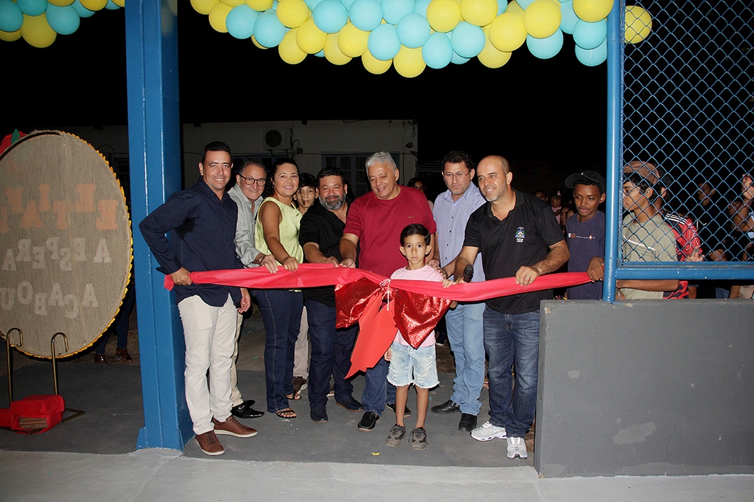 Câmara Municipal participa de comemoração do Dia dos Pais e inauguração da quadra da Escola Arcelino Francisco do Nascimento Câmara Municipal participa de comemoração do Dia dos Pais e inauguração da quadra da Escola Arcelino Francisco do Nascimento